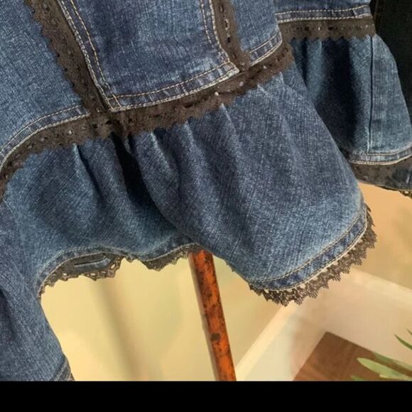 Darling Ruffled Front Peplum Denim Jacket - Picture 5 of 7